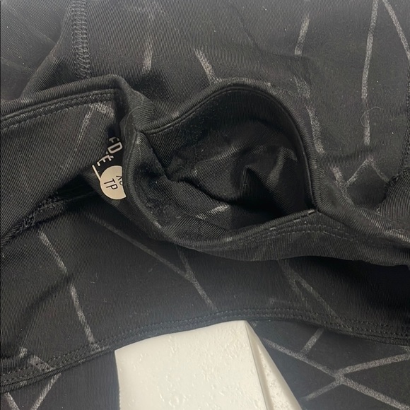 Kids Black Geometric Leggings - Picture 5 of 6